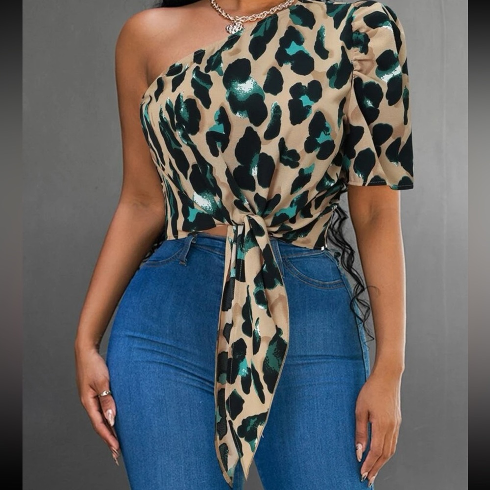 Cheetah top